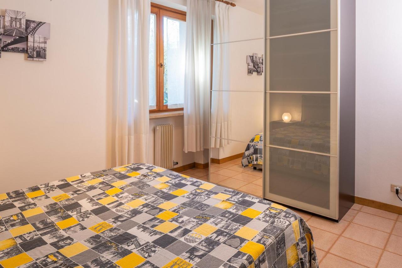 Casa Davide Apartment Бардолино Екстериор снимка