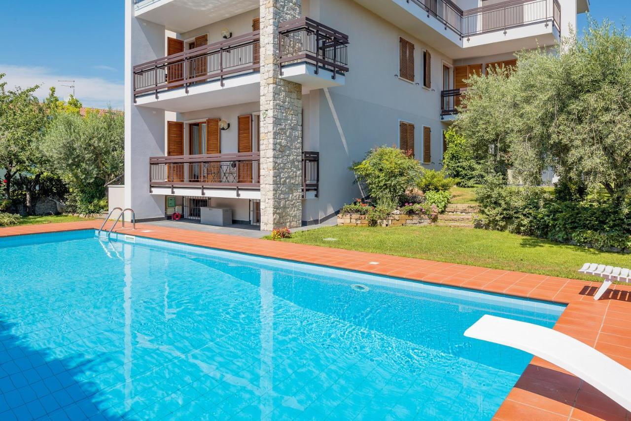 Casa Davide Apartment Бардолино Екстериор снимка
